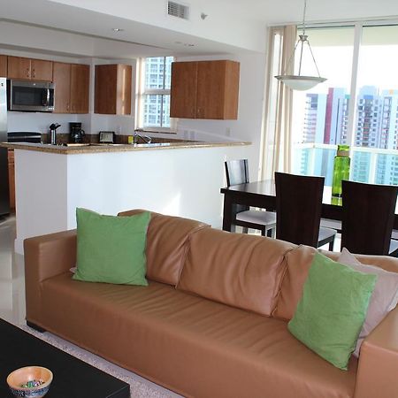 Lyx Suites At One Broadway In Brickell 迈阿密 外观 照片