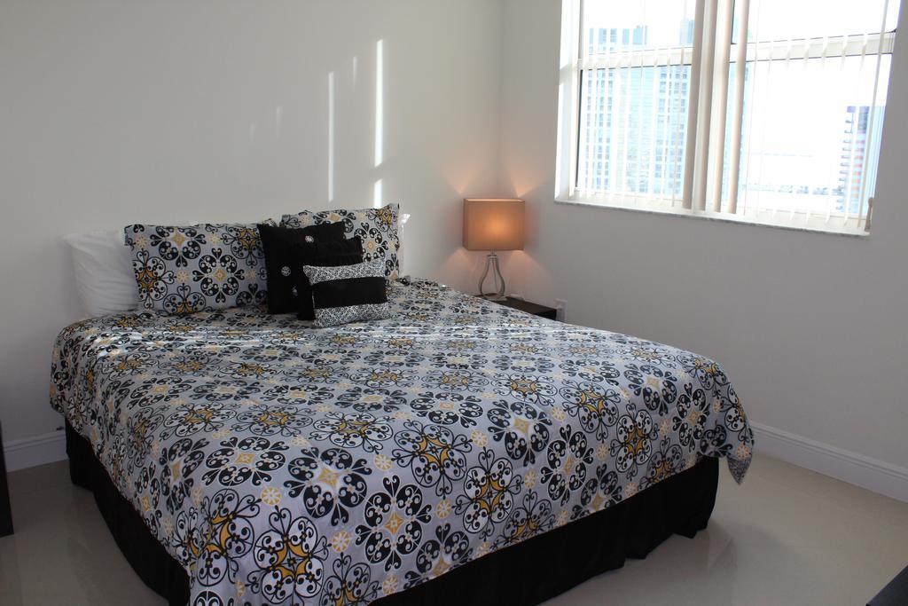 Lyx Suites At One Broadway In Brickell 迈阿密 客房 照片
