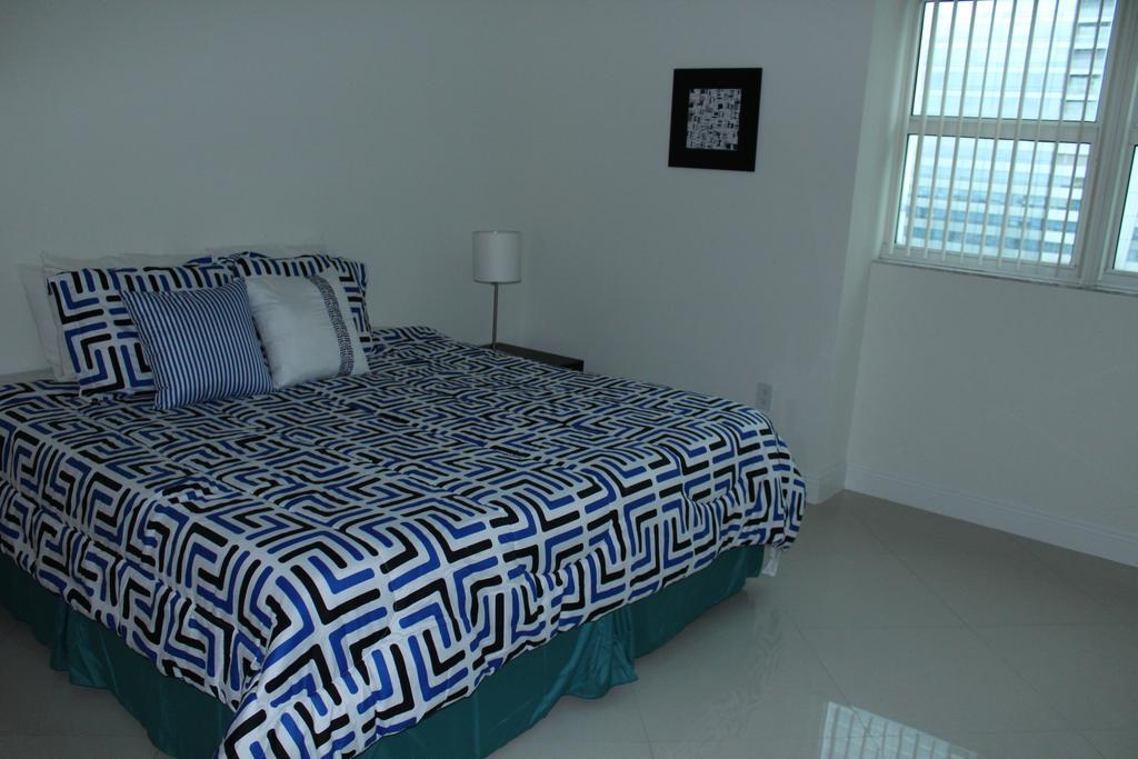Lyx Suites At One Broadway In Brickell 迈阿密 客房 照片