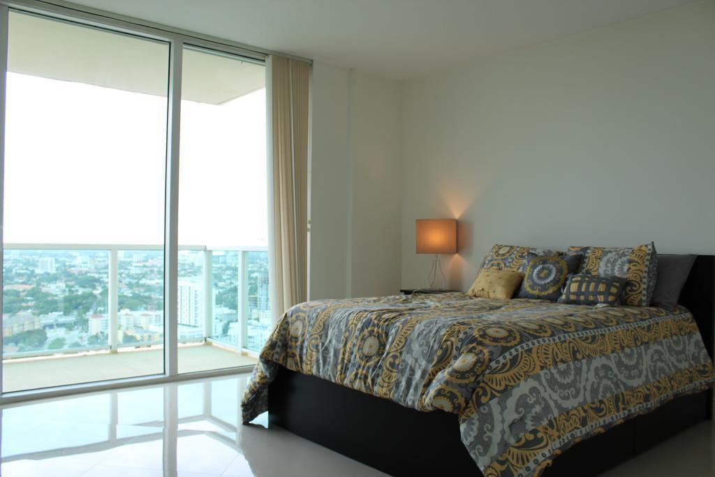 Lyx Suites At One Broadway In Brickell 迈阿密 外观 照片