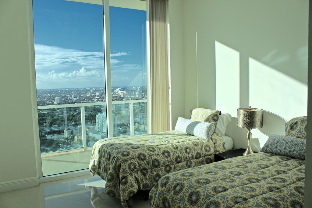 Lyx Suites At One Broadway In Brickell 迈阿密 外观 照片