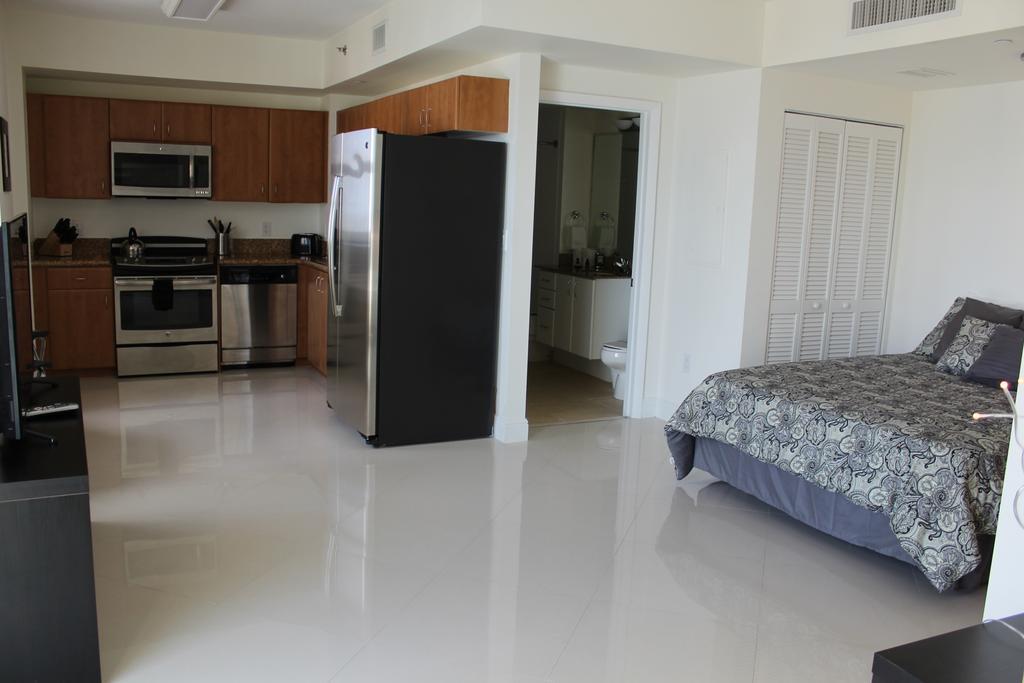 Lyx Suites At One Broadway In Brickell 迈阿密 外观 照片